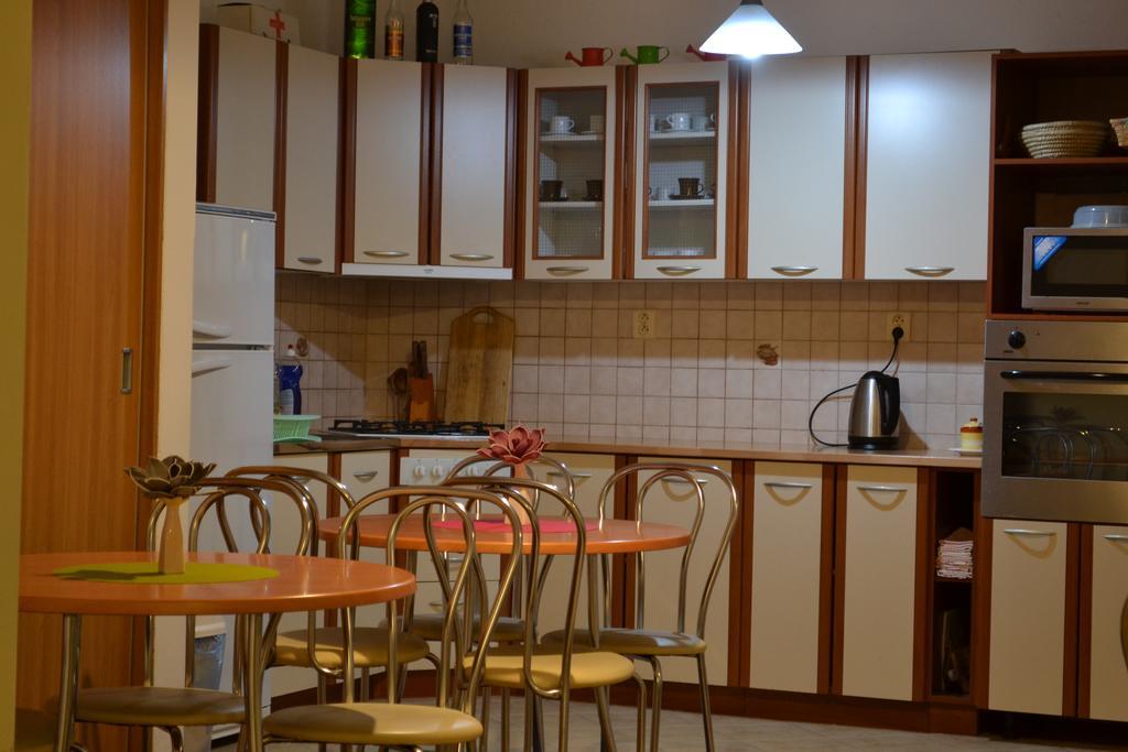 Privat Julia Hotel Врбов Екстериор снимка