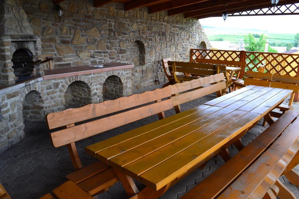 Privat Julia Hotel Врбов Екстериор снимка